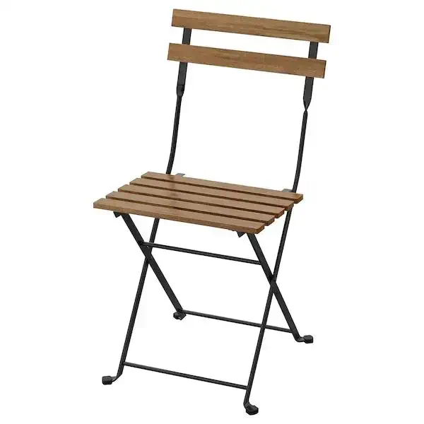 Chaise pliante à lattes en bois